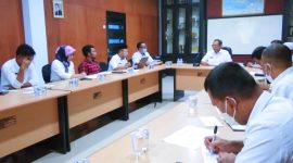 Tim Peneliti dan Pengkaji Gelar Daerah Halmahera Barat saat menggelar Rapat diruang Rapat Sekretaris Daerah