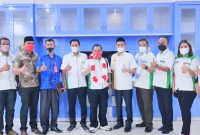 Pengurus PPI Pusat, Wakil Bupati Halbar Djufri Muhamad dan Pengurus PPI Halbar. Foto: Dok Istimewa