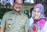 Direktur RSUD Jailolo Dr Novimaryana Drakel bersama Syahrul Yasin Limpo Menteri Pertanian (Mantan Gubernur Sulawesi Selatan)