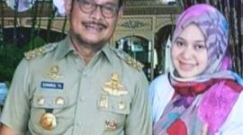 Direktur RSUD Jailolo Dr Novimaryana Drakel bersama Syahrul Yasin Limpo Menteri Pertanian (Mantan Gubernur Sulawesi Selatan)