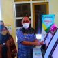 Bupati James Uang didampingi Direktur RSUD Jailolo Dr Novimaryana Drakel saat meresmikan Mesin Daftar Mandiri