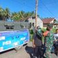Anggota Koramil 1501-04/Sahu saat melakukan sosialisasi kepada masyarakat di wilayah binaan Kecamatan Sahu