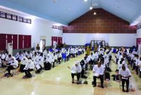 Suasana Ujian Dinas dan Ujian Penyesuaian Ijazah bagi PNS Halbar diruang Aula Bidadari kantor pemkab halbar (Foto/Fransiska Renjaan)