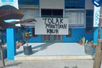 Tampak kantor desa borona yang disegel oleh masyarakat setempat (dok/ghz) 