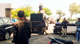 Sejumlah Masa Aksi yang tergabung dalam Frot Pemuda Anti Korupsi Saat melakukan Aksi didepan Kantor Walikota ternate (Dok/Isra)