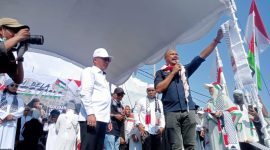 Bang Onim saat melakukan orasi Bela Palestina di ternate (dok/isra-terasmalut)