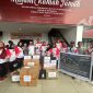 Balai Pemasyarakatan Ternate, Kantor Wilayah Kementerian Hukum dan HAM Maluku Utara, saat menyerahkan Bantuan di Posko Utama Bencana Banjir Bandang, Kantor Walikota Ternate (dok/Bps)