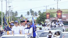 Pasangan JUJUR diringi ribuan relawan dan simpatisan saat hendak menuju ke KPU untuk mendaftar sebagai Calon Bupati dan Wakil Bupati Halmahera Barat (dok/terasmalut)