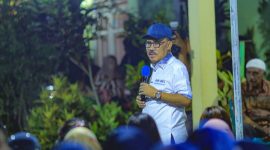 James Uang, Calon Bupati (Pertahan) saat menyampaikan orasi Politik dalam kampanye JUJUR Jilid dua di Desa Soakonora (dok/terasmalut)