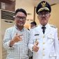 Bupati Halmahera Barat, James Arthur bersama Plt Kabag Kesra Asrawi Basra (Dok/Ist)