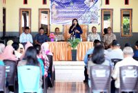 Anggota DPRD Provinsi Maluku Utara, saat melakukan Reses di Kecamatan Ibu, yang didampingi Kadis Sosial, Kadis Disdukcapil dan Kadis Disperkim-LH serta Camat setempat (Dok/Ist)