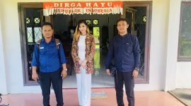 Kuasa Hukum Pangkalan Kios Nadia Saat menyambangi Kantor Disperindagkop Halbar (Dok/Ist)