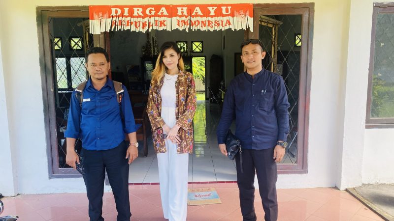 Kuasa Hukum Pangkalan Kios Nadia Saat menyambangi Kantor Disperindagkop Halbar (Dok/Ist)