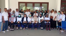 Sejumlah Perwakilan PPPK Paruh Waktu mendatangi kediaman Bupati Halmahera Barat memastikan isu PPPK yang bakal dirumahkan. (Dok/Ist)