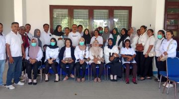 Sejumlah Perwakilan PPPK Paruh Waktu mendatangi kediaman Bupati Halmahera Barat memastikan isu PPPK yang bakal dirumahkan. (Dok/Ist)
