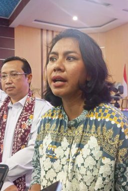 Respons Aksi Warga Loteng, Irene : Keselamatan Warga Jadi Prioritas, Trayek Kapal Akan Diperjuangkan