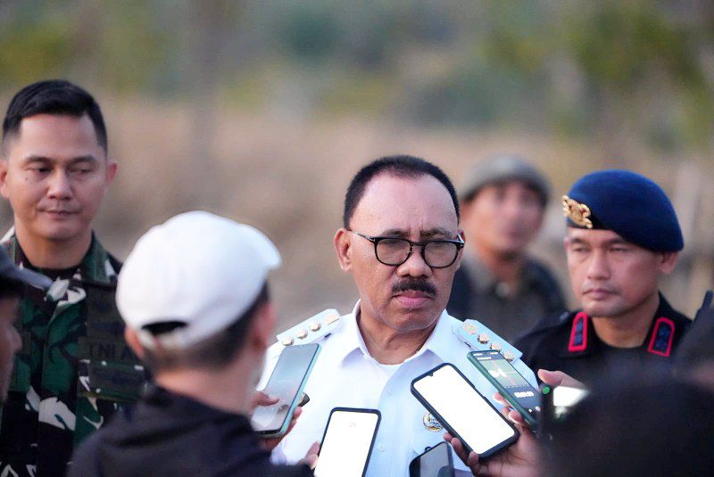 Bupati Halmahera Barat, James Uang didampingi Dandim 1501/Ternate Kolonel Inf. Jani Setiadi dan Plt. Kapolres Halmahera Barat, AKBP Muhammad Musni (Dok/Ist)