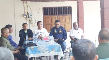 Audiens antara Dshub Halbar, UPP Jailolo Disnav Tipe A Kelas I Ambon bersama warga  Loloda Tengah (dok/ist)