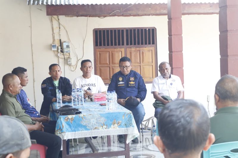 Audiens antara Dshub Halbar, UPP Jailolo Disnav Tipe A Kelas I Ambon bersama warga  Loloda Tengah (dok/ist)