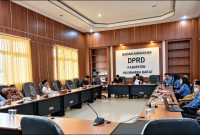 Rapat evaluasi Banggar DPRD bersama TAPD Halbar terkait koreksi terhadap APBD-P oleh Pemprov Malut (Dok/Ist)