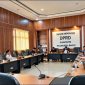 Rapat evaluasi Banggar DPRD bersama TAPD Halbar terkait koreksi terhadap APBD-P oleh Pemprov Malut (Dok/Ist)