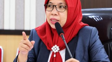 Hj. Chuzaemah Djauhari, Kepala BKAD Halmahera Barat (Dok/Ist)
