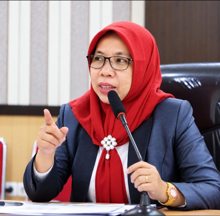 Hj. Chuzaemah Djauhari, Kepala BKAD Halmahera Barat (Dok/Ist)